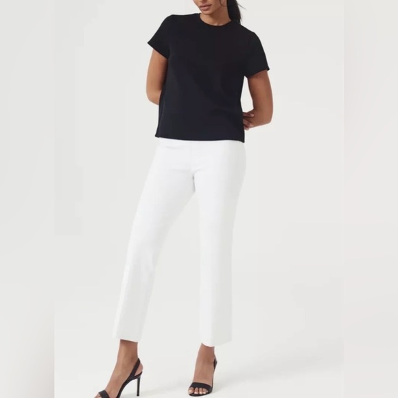New SPANX Silver Linings Kick Flare Pull-on Pants size Medium in Classic White - Picture 1 of 16